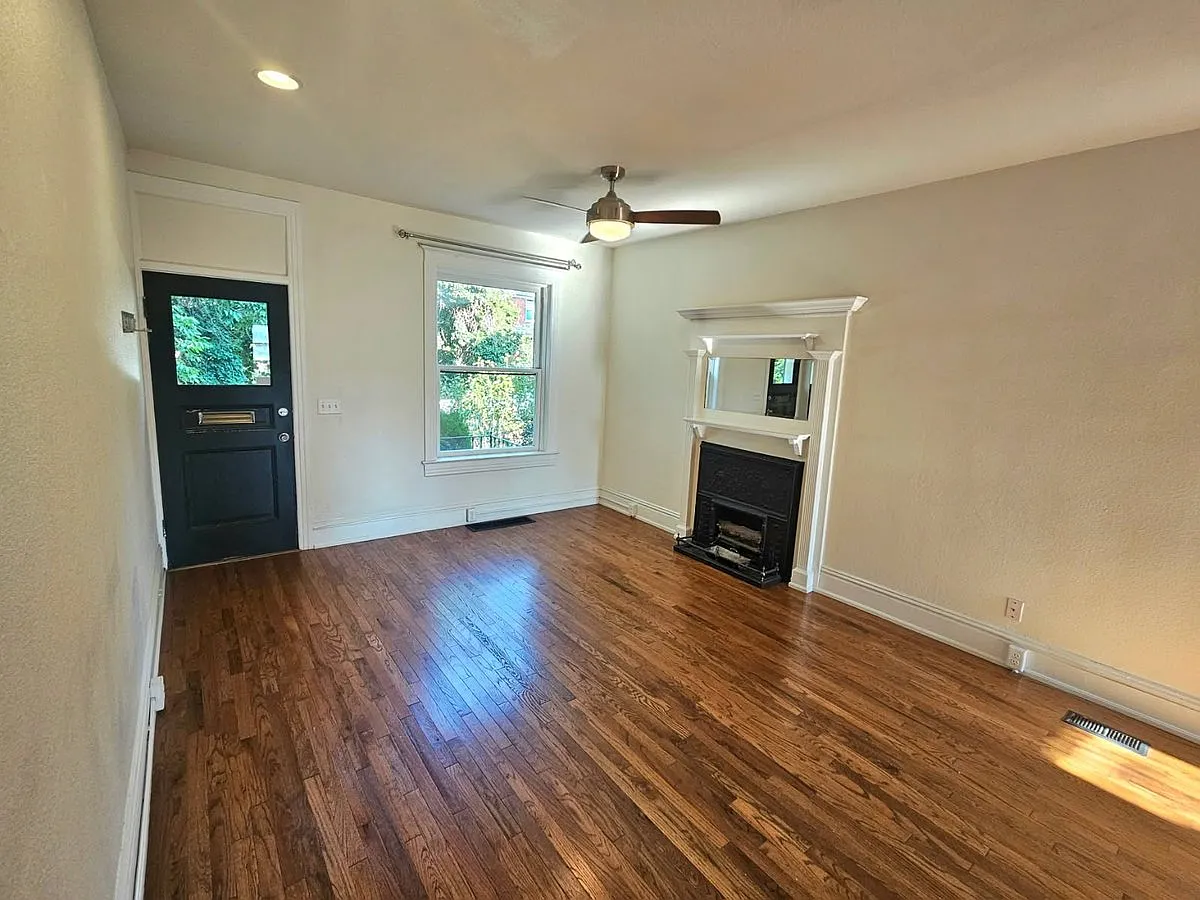 2073 N Emerson St — Photo 3