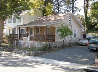 2016 S Monroe St, Arlington, VA 22204