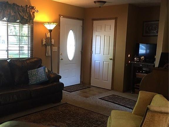 5th image of 8169 Meadowlark Dr