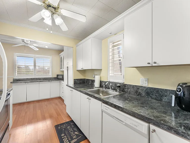 8000 Lagos De Campo Blvd #A-307 — Photo 9