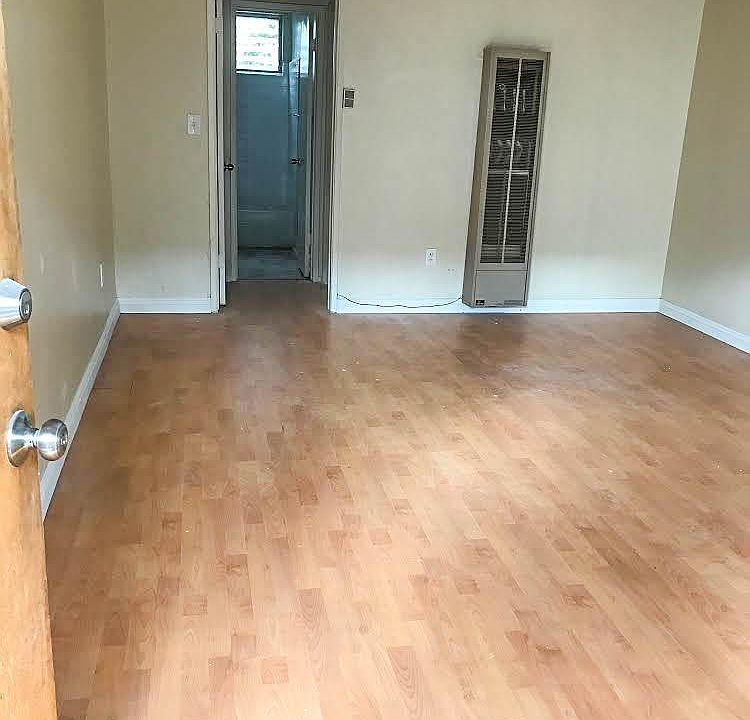 1st image of 620 N Oakland Ave APT 5