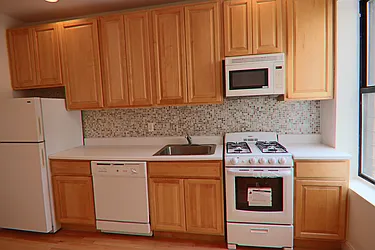 Rented by PMG Real Estate 