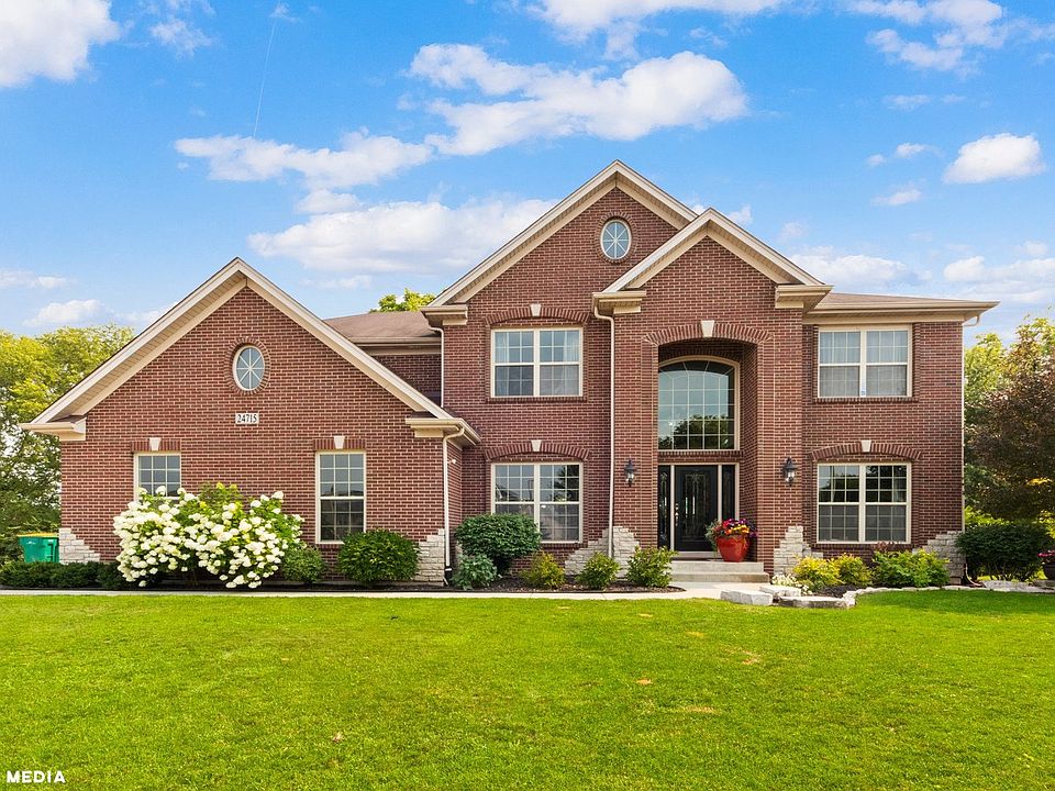 1st image of 24715 Sleepy Hollow Ln