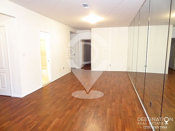 27x11 Living and Dining Area (2)