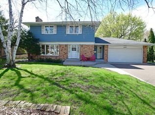 8045 Jonellen Ln N, Minneapolis, MN 55427