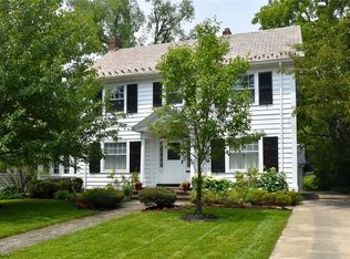 19001 Oxford Rd, Shaker Heights, OH 44122