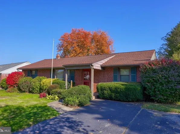 2522 Mayfair Dr, Lancaster, PA 17603