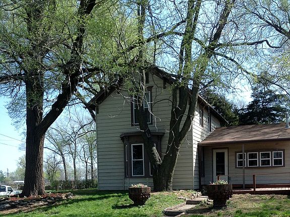 Exterior 3