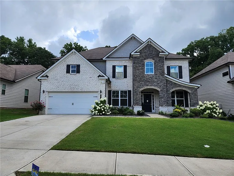 3650 Deaton Trl — Photo 1