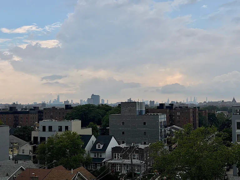 1529 Brooklyn Ave #2B — Photo 6