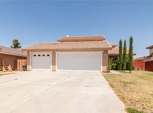 10810 Dove Ln, Adelanto, CA 92301