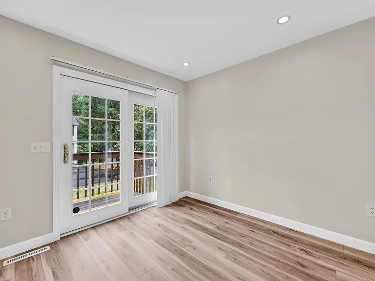 17 Cinnamon Cir — Photo 4