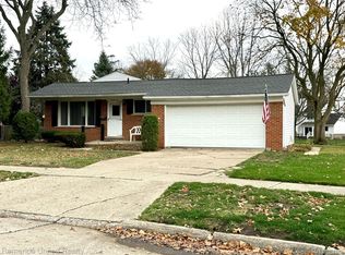 42235 Hammill Ln, Plymouth, MI