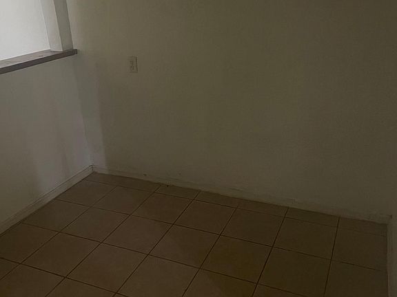 3rd image of 3119 Tularosa Ave Unit B