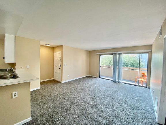 5th image of 2521 W Sunflower Ave Unit H15