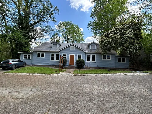 1002 S 10th St Photo 1