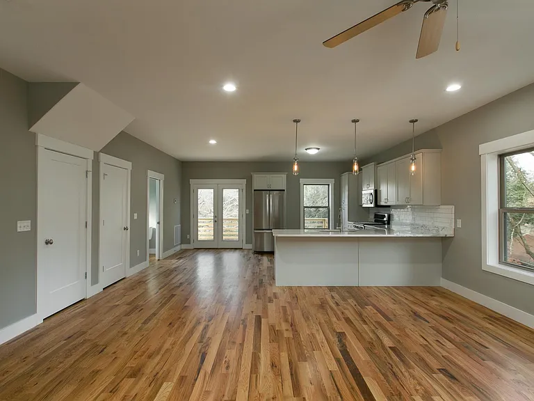 223 Westover Aly — Photo 9