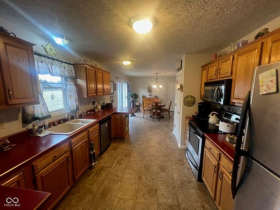 4th image of 61 N Deer Cliff Dr