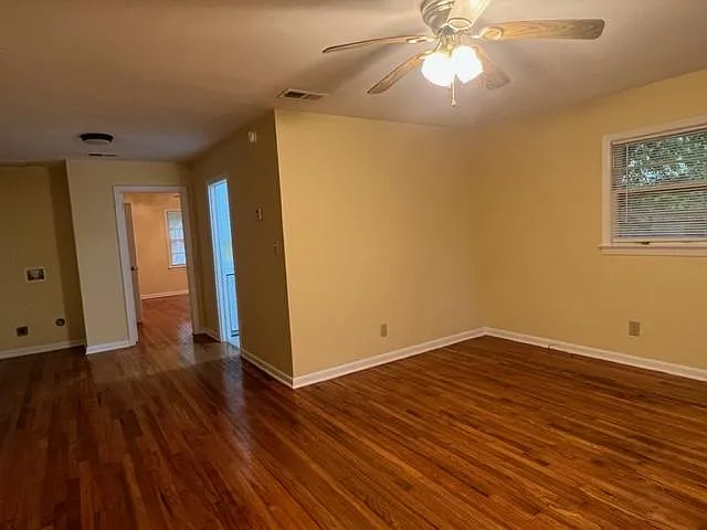 217 Fleming St #219 — Photo 8
