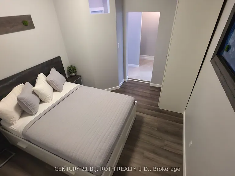 82 Albert St N #3 — Photo 3