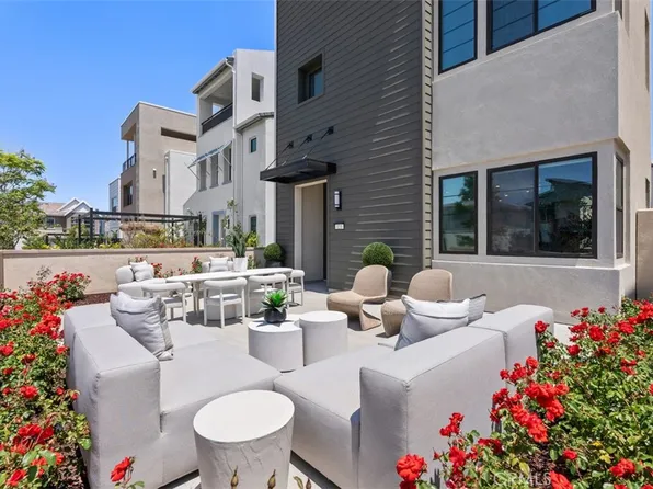 121 Bosal, Irvine, CA 92618