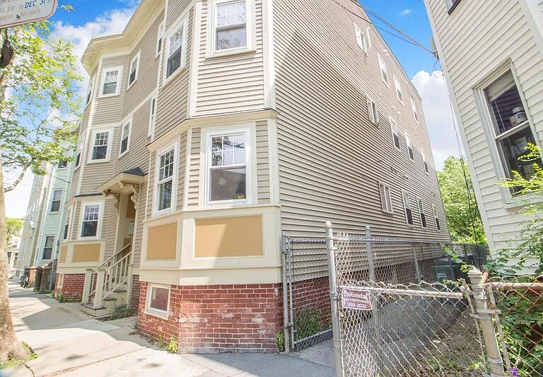 123 Webster Ave #1 — Photo 19
