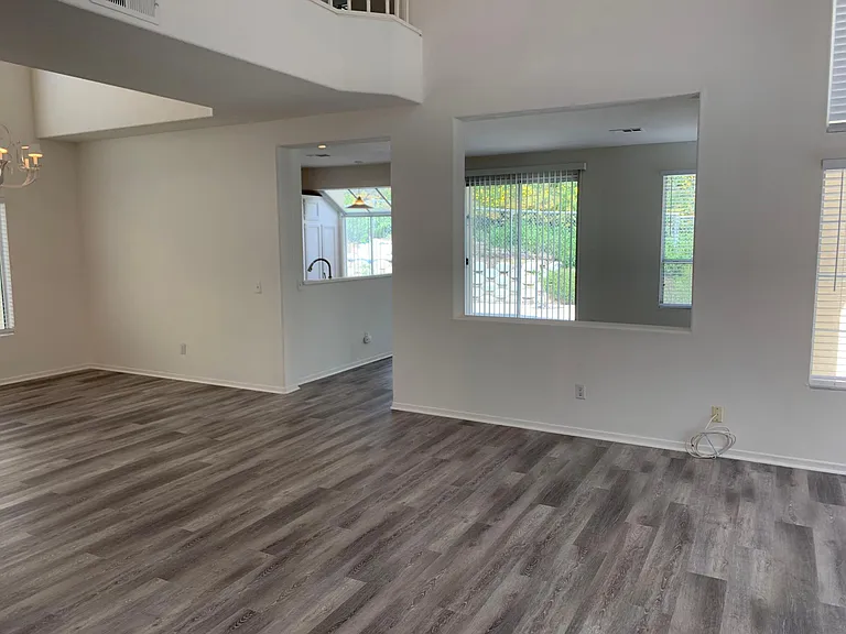 565 Kiley Rd — Photo 7
