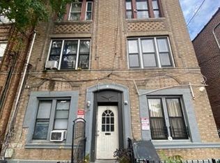 36 Lincoln Ave APT 3, Brooklyn, NY 11208