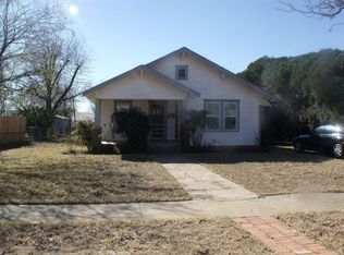 1305 N 8th St, Ballinger, TX 76821