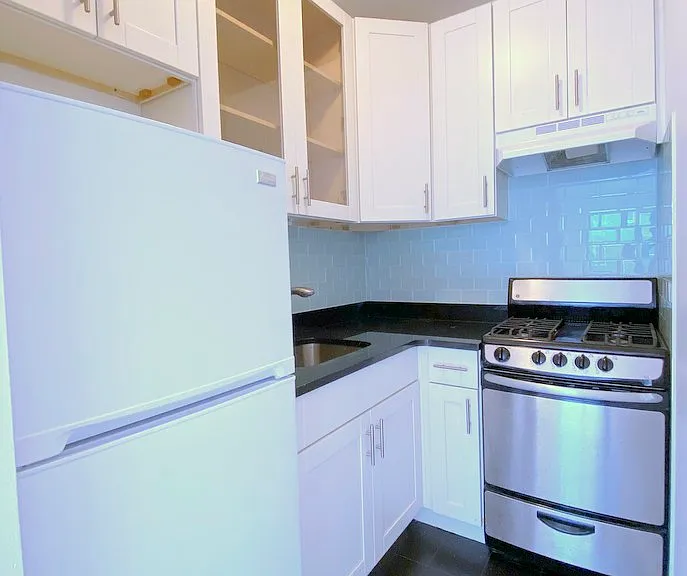 67 E 3rd St #4A — Photo 3