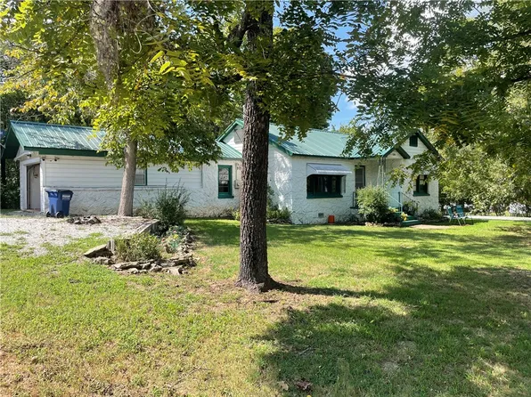 1206 N Diamond Blvd, Diamond City, AR 72644