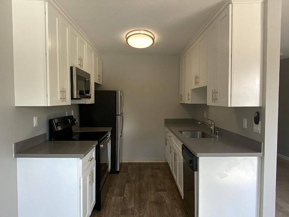 1st image of 639 Caliente Dr #665-74