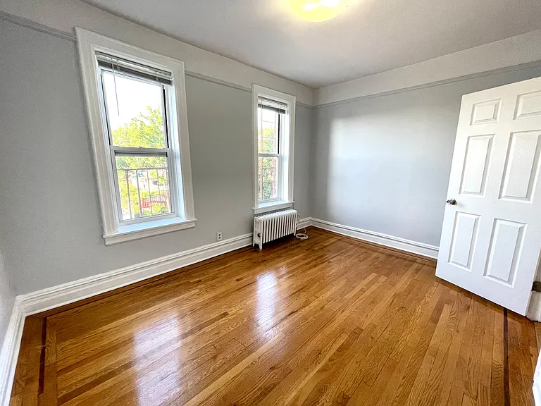 4-33 27th Ave #3L — Photo 9