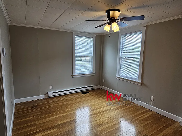 27 Ferry St #B — Photo 8
