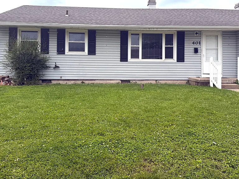 401 Morris Dr — Photo 2