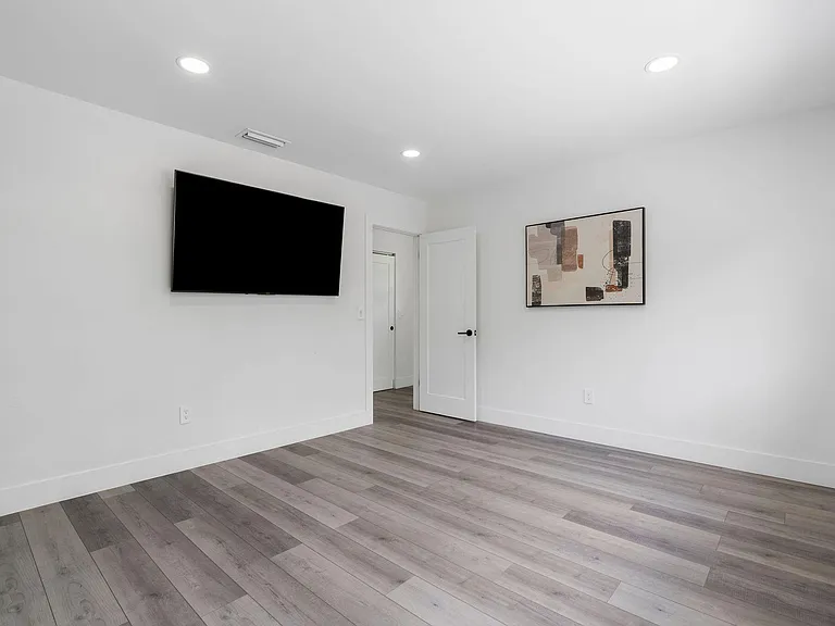 4952 SW 122nd Ter — Photo 22