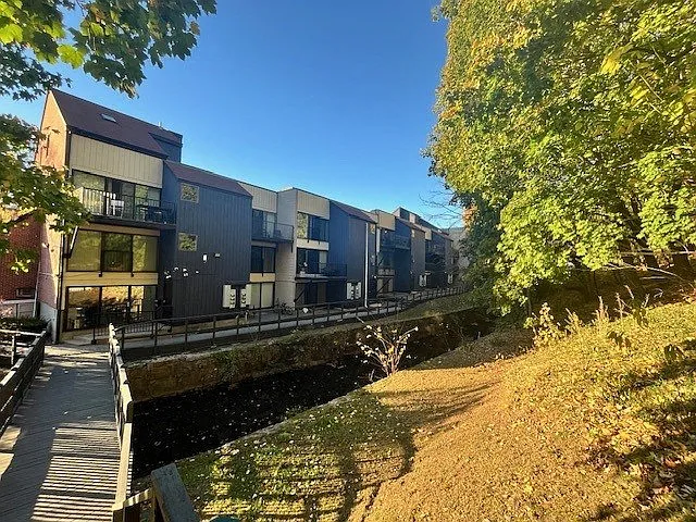 Charles Landing — Photo 3