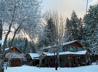 16719 Alpine Dr E, Enumclaw, WA 98022