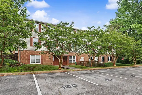 308 Patriot Ln #J Photo 1