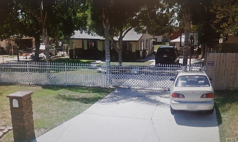 1st image of 3188 N F St