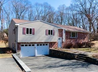 78 Fruit St, Ashland, MA 01721