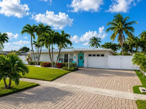 918 SE 15th Ct, Deerfield Beach, FL 33441