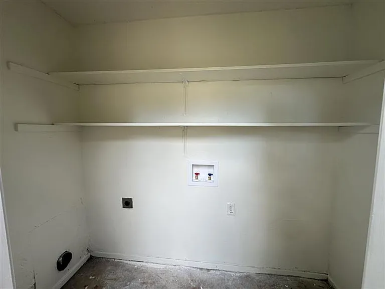 8320 Cambridge Rd #M11 — Photo 16