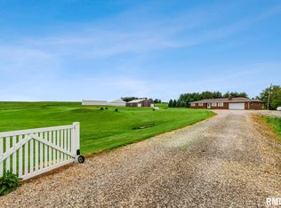 6355 E 2300th St, Kewanee, IL 61443