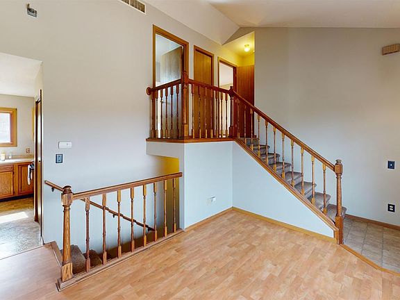 3rd image of 1411 North Street