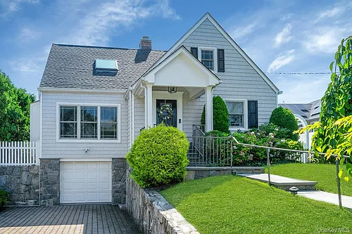 4 Lorraine Dr Photo 1
