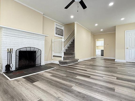 5th image of 2030 Liberty St