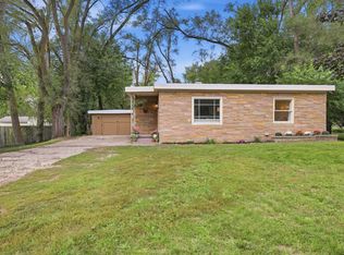 2525 Rogue River Rd NE, Belmont, MI 49306