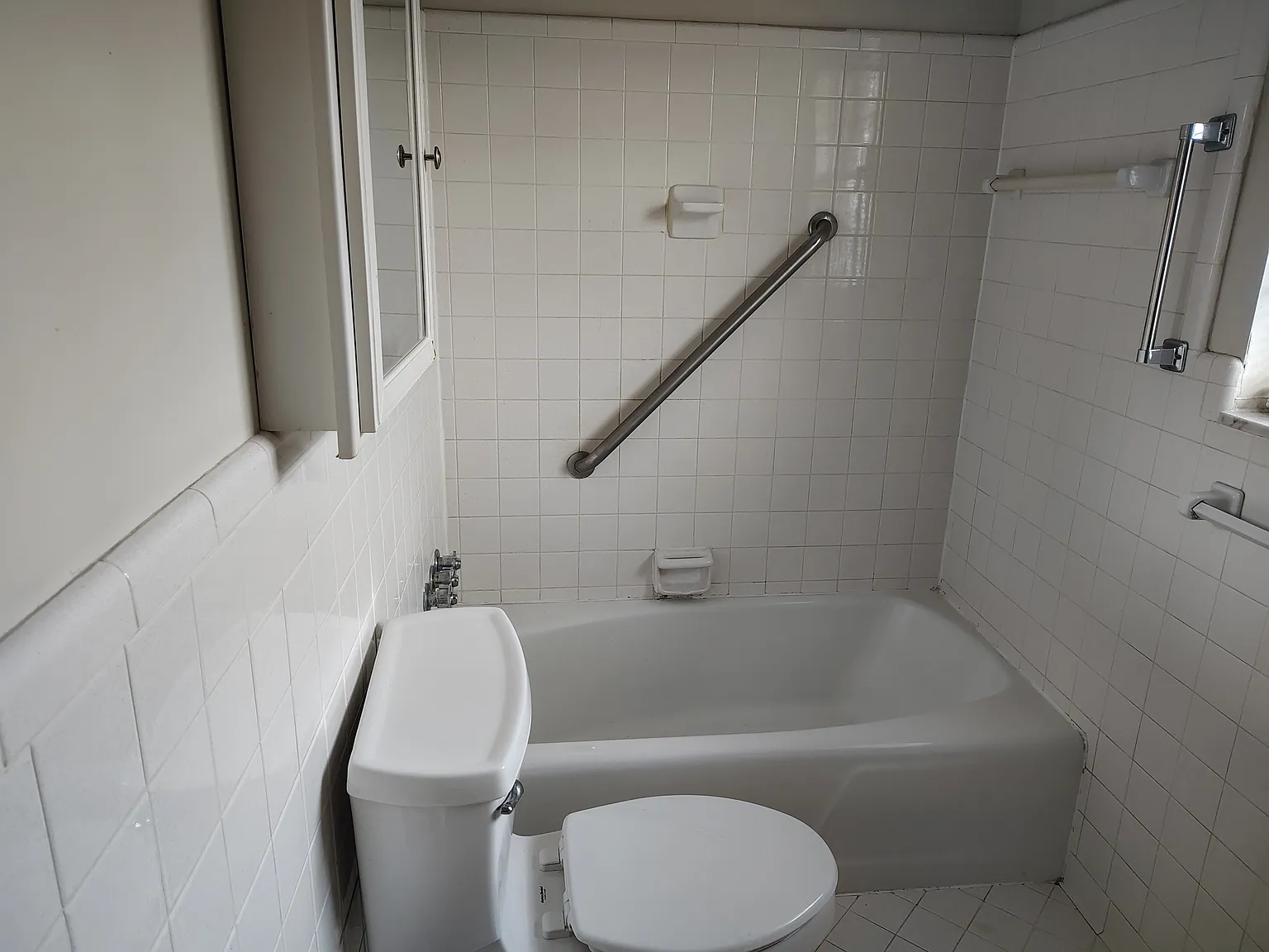 4214 N. Churchway - 4 — Photo 3
