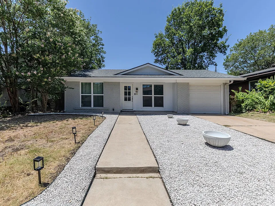 501 Arbor Ln